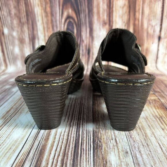 Born Womens Sz 8 Brown Leather Open Toe Slip On Shoes Block Heel Sandals Buckle - Picture 4 of 10